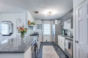 702 Reverchon Dr, Dallas, TX 75211 - Photo 7