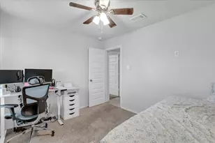 1200 Queens Brook Ln, Fort Worth, TX 76140 - Photo 15