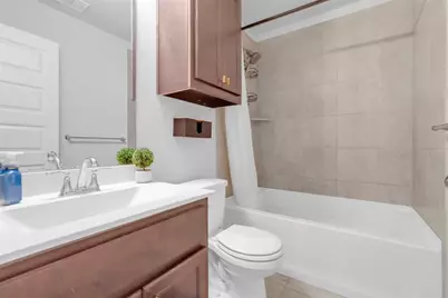 1200 Queens Brook Lane, Fort Worth, TX 76140 - Photo 13