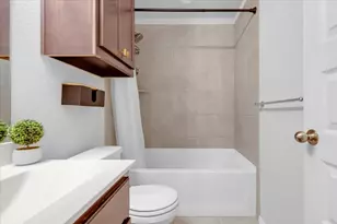 1200 Queens Brook Ln, Fort Worth, TX 76140 - Photo 9