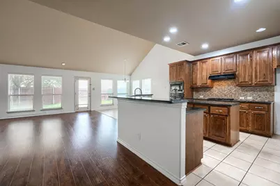 10216 Flat Creek Trail, McKinney, TX 75072 - Photo 5