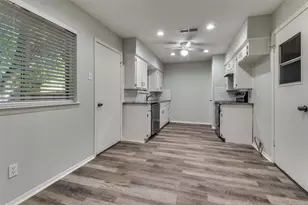 1902 Glenwick Ln, Irving, TX 75060 - Photo 5