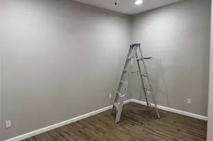 211 N Bermuda St, Lacy Lakeview, TX 76705 - Photo 19