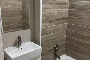 211 N Bermuda St, Lacy Lakeview, TX 76705 - Photo 23