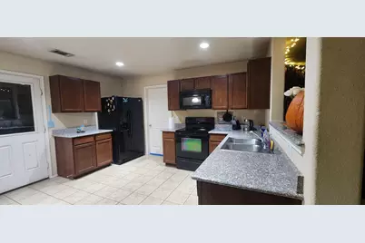 2008 Finch Cove, Aubrey, TX 76227 - Photo 5