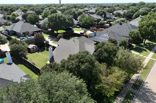 1810 Round Rock Dr, Allen, TX 75002 - Photo 3