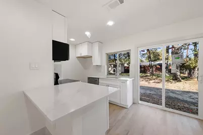 12609 Meadowcrest Lane, Balch Springs, TX 75180 - Photo 7