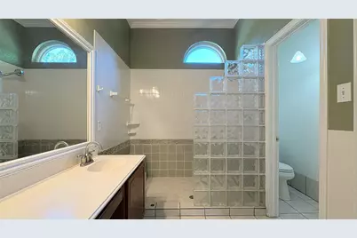 1164 Pleasant Oaks Drive, Lewisville, TX 75067 - Photo 11