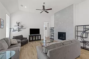 4747 Kings Garden Pkwy, Arlington, TX 76005 - Photo 7