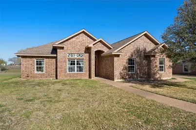 516 Celeste Drive, Robinson, TX 76706 - Photo 1