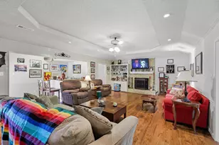 1109 Capetown Dr, Grand Prairie, TX 75050 - Photo 7