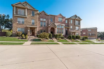 1805 English Lane, Carrollton, TX 75006 - Photo 1