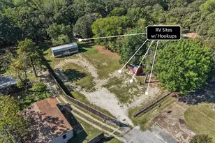 43 Lou Mode Ln, Pottsboro, TX 75076 - Photo 1