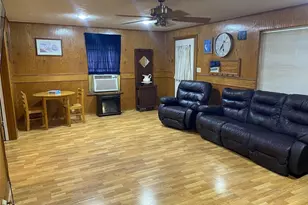 818 E Elm St, Hillsboro, TX 76645 - Photo 21