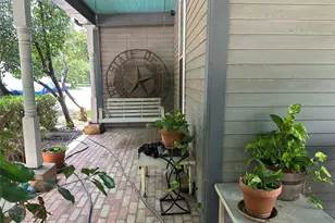 818 E Elm St, Hillsboro, TX 76645 - Photo 3