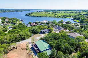 2712 Austin Dr, Granbury, TX 76048 - Photo 5