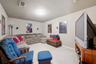 4501 Woodcrest Ln, Mansfield, TX 76063 - Photo 19