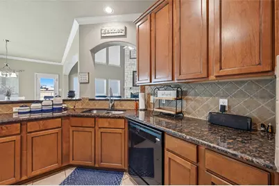 4501 Woodcrest Lane, Mansfield, TX 76063 - Photo 11