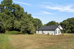 128 Crestwood Dr, Mabank, TX 75156 - Photo 3