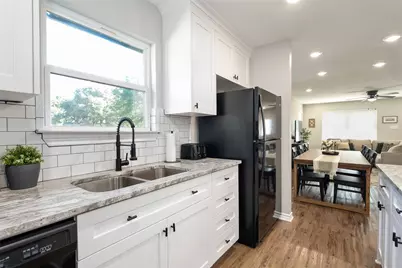 128 Crestwood Drive, Mabank, TX 75156 - Photo 17