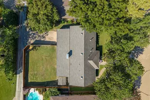 211 Rockbrook Dr, Rockwall, TX 75087 - Photo 33