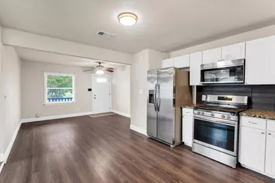 1309 Pine Street, Bonham, TX 75418 - Photo 5