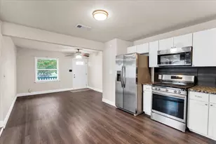 1309 Pine St, Bonham, TX 75418 - Photo 5