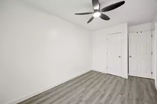 809 W Broadus Ave, Fort Worth, TX 76115 - Photo 11