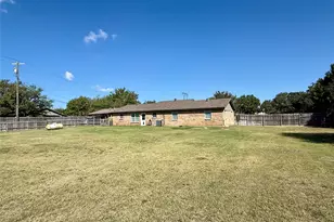 2277 Tanglewood St, Weatherford, TX 76085 - Photo 5