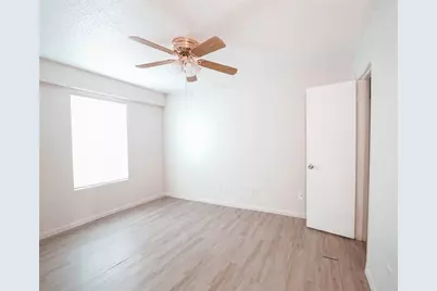 104 N Heights Drive, Crowley, TX 76036 - Photo 9