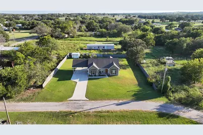 305 Main Street, Montague, TX 76251 - Photo 35