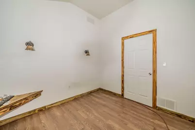 812 S Parkway Drive, Alvarado, TX 76009 - Photo 7