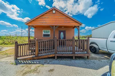 812 S Parkway Drive, Alvarado, TX 76009 - Photo 1