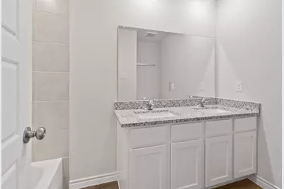 1128 Runway Road, Fort Worth, TX 76131 - Photo 13