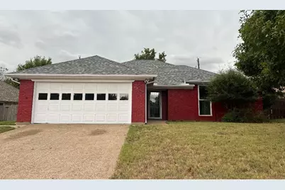 1500 Hyde Park Boulevard, Cleburne, TX 76033 - Photo 1