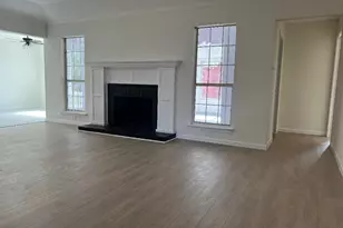 1500 Hyde Park Blvd, Cleburne, TX 76033 - Photo 7