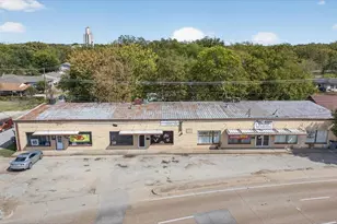 1010 N Dallas Ave N, Lancaster, TX 75146 - Photo 1