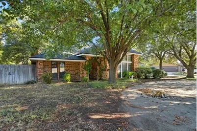 1500 Primrose Lane, Cisco, TX 76437 - Photo 3