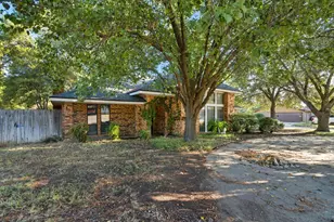 1500 Primrose Ln, Cisco, TX 76437 - Photo 3