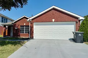 805 Gillon Dr, Arlington, TX 76001 - Photo 1