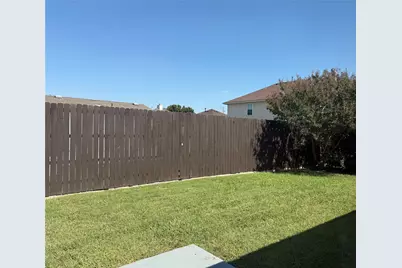 805 Gillon Drive, Arlington, TX 76001 - Photo 11