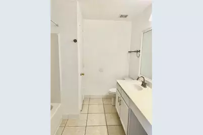 805 Gillon Drive, Arlington, TX 76001 - Photo 5