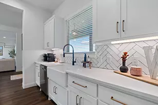 2027 Feather Ln, Weatherford, TX 76088 - Photo 11