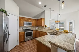 143 Oregon Tr, Waxahachie, TX 75167 - Photo 9