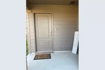 421 Beekeeper Drive, Fort Worth, TX 76131 - Photo 3