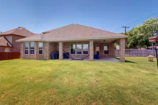 400 Clear Creek Dr, Mansfield, TX 76063 - Photo 35