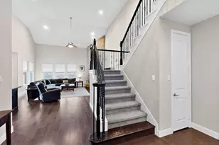 400 Clear Creek Dr, Mansfield, TX 76063 - Photo 3