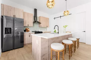 2015 N Prairie Ave, Dallas, TX 75204 - Photo 9