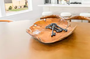 2015 N Prairie Ave, Dallas, TX 75204 - Photo 17