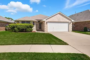 1016 Sagewood Ln, Saginaw, TX 76131 - Photo 1